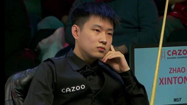 国米赛中年轻球员崛起，老将挣扎，球队面临转型与平衡挑战。