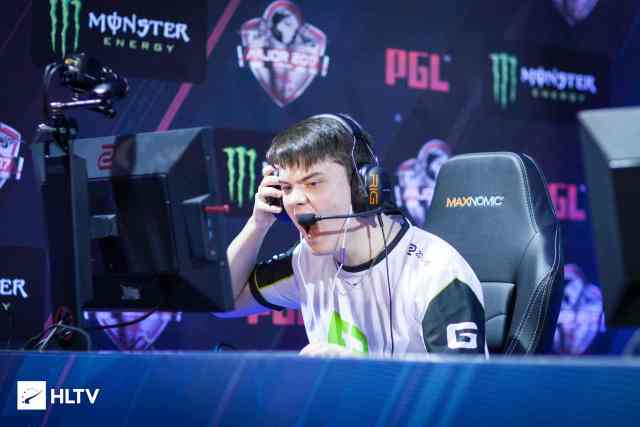 43.3米超远吊射破门，亚当斯创造本赛季英超最远距离进球