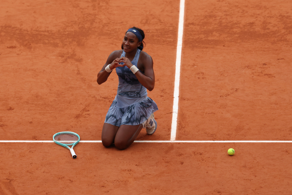 他不但成功 他不但成功