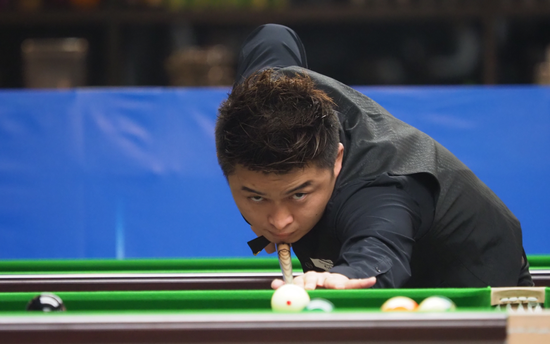 压迫式防守 压迫式防守