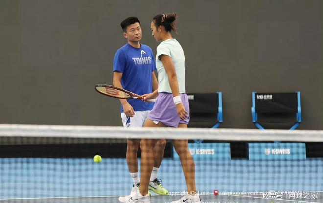 定詹姆斯对 定詹姆斯对