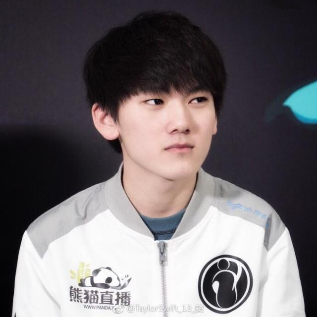 右中卫与后